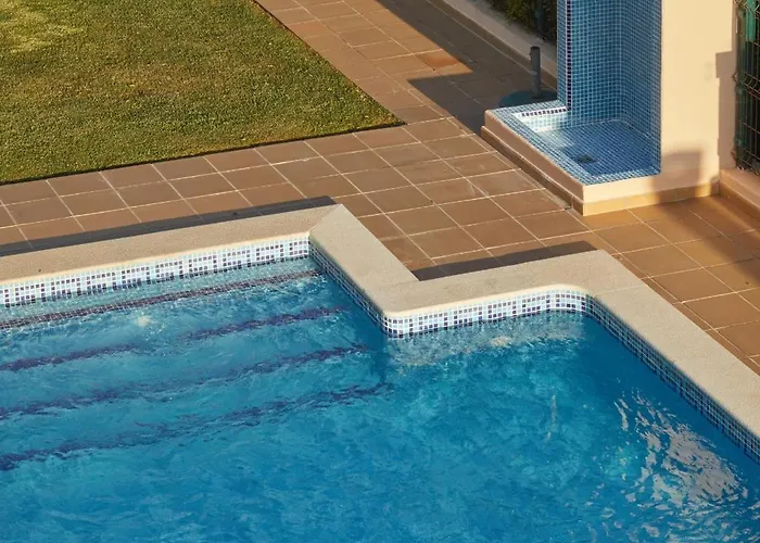 Villa Monte Oliveiras With Private Pool