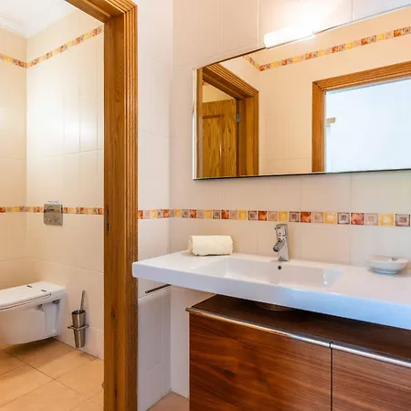 Villa Monte Oliveiras With Private Pool *