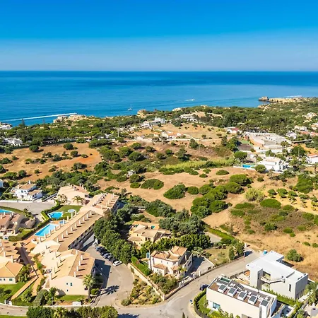 Monte Oliveiras With Private Pool Villa