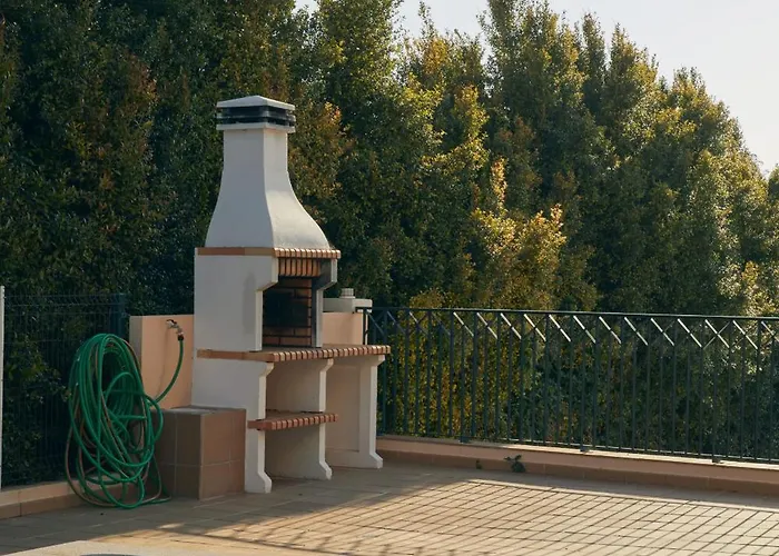 ヴィラ Monte Oliveiras With Private Pool